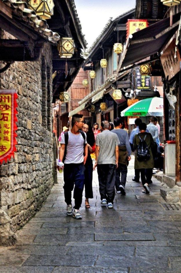 滕哈赫在发布会上4次表示,将处理拉什福德缺席的问题